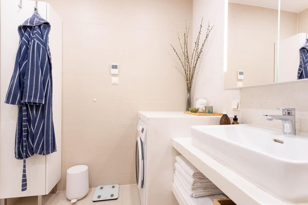 Dream Apartment - Central And Quiet With Ac And Free Parking Garage Vienna Luaran gambar